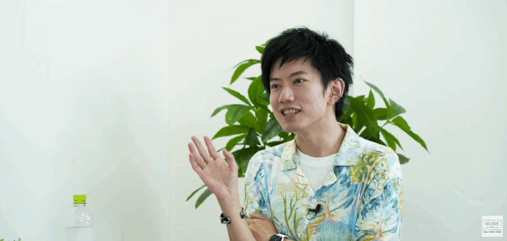 鈴掛真　解説
